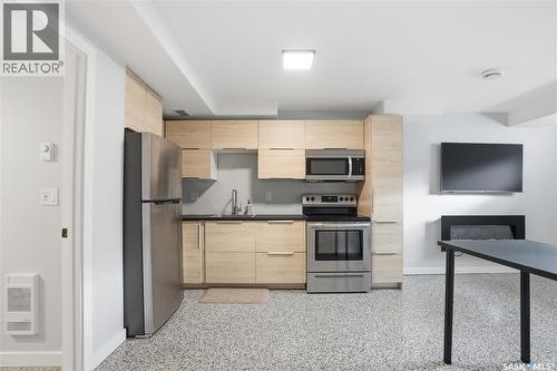 246 Aniskotaw Manor, Saskatoon, SK - Indoor Photo Showing Kitchen With Stainless Steel Kitchen