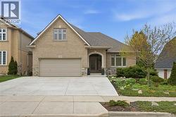 256 HIGHLAND Road W Stoney Creek, ON L8J 2V2