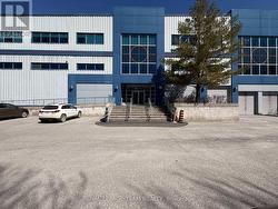 900 MORRISON DRIVE  Ottawa, ON K2H 8K7