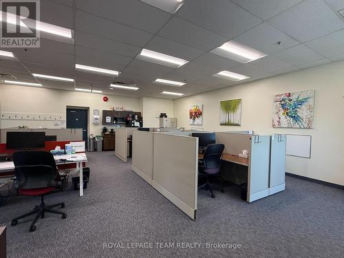 900 Morrison Drive, Ottawa, ON 