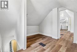 Upper Unit - 