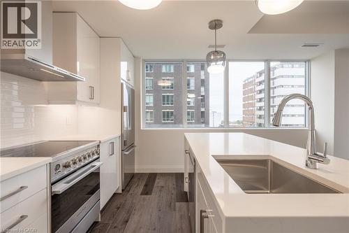 500 Brock Avenue Unit# 808, Burlington, ON - Indoor Photo Showing Kitchen With Stainless Steel Kitchen With Upgraded Kitchen