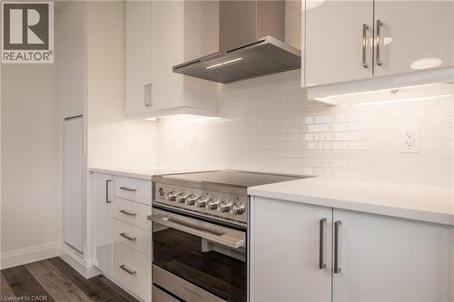 500 Brock Avenue Unit# 808, Burlington, ON - Indoor Photo Showing Kitchen