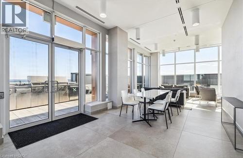 500 Brock Avenue Unit# 808, Burlington, ON - Indoor