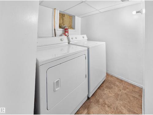 11038 84 Av Nw, Edmonton, AB - Indoor Photo Showing Laundry Room