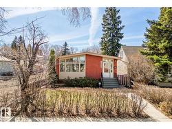 10649 67 AV NW  Edmonton, AB T6H 1Z7