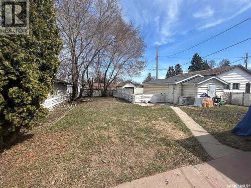 514 W Avenue S, Saskatoon, SK - Outdoor