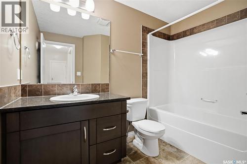 210 3818 Dewdney Avenue E, Regina, SK - Indoor Photo Showing Bathroom