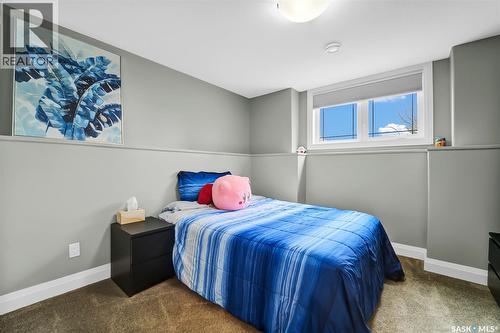 303 Brookmore Crescent, Saskatoon, SK - Indoor Photo Showing Bedroom