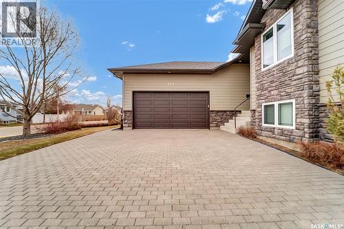 303 Brookmore Crescent, Saskatoon, SK - Outdoor
