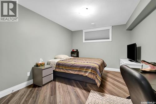 303 Brookmore Crescent, Saskatoon, SK - Indoor Photo Showing Bedroom