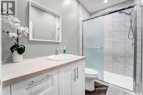 303 Brookmore Crescent, Saskatoon, SK - Indoor Photo Showing Bathroom