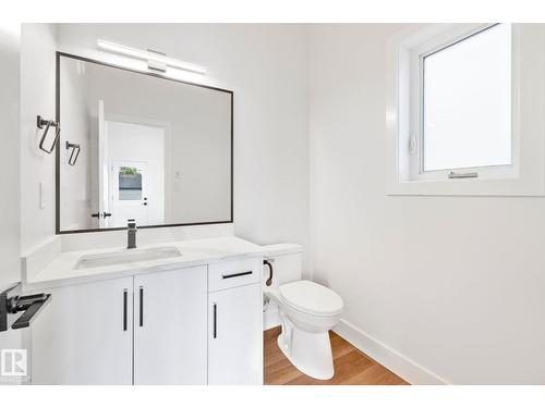 11036 128 St Nw, Edmonton, AB - Indoor Photo Showing Bathroom