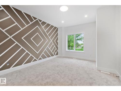 11036 128 St Nw, Edmonton, AB - Indoor Photo Showing Other Room