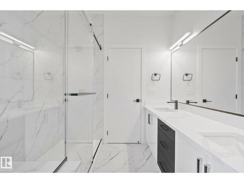 11036 128 St Nw, Edmonton, AB - Indoor