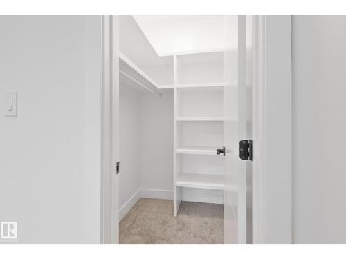 11036 128 St Nw, Edmonton, AB - Indoor