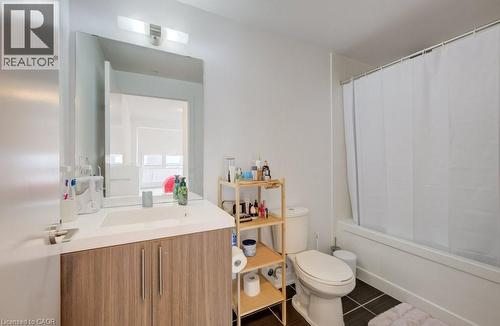 85 W Duke Street W Unit# 908, Kitchener, ON - Indoor Photo Showing Bathroom