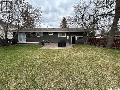 2007 Mayfair Bay, Estevan, SK - Outdoor