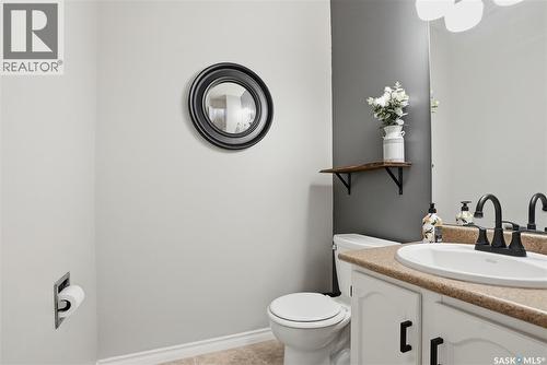 16 425 Pinehouse Drive, Saskatoon, SK - Indoor Photo Showing Bathroom