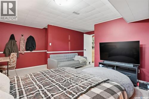 16 425 Pinehouse Drive, Saskatoon, SK - Indoor Photo Showing Bedroom