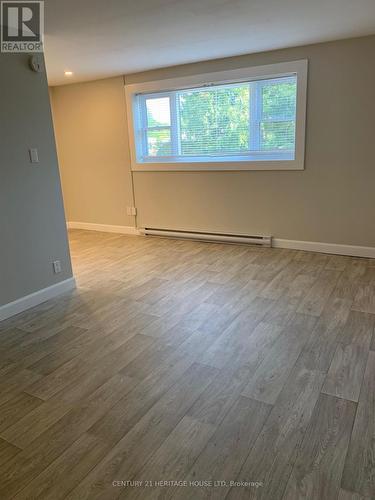 10 - 51 Chesterfield Avenue, London South (South J), ON - Indoor Photo Showing Other Room