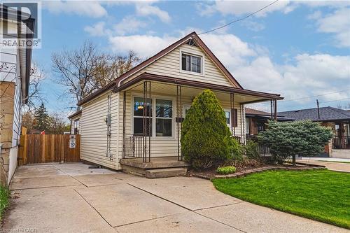 161 IVON Avenue  Hamilton, ON L8H 5S7