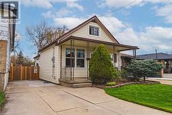 161 IVON Avenue  Hamilton, ON L8H 5S7