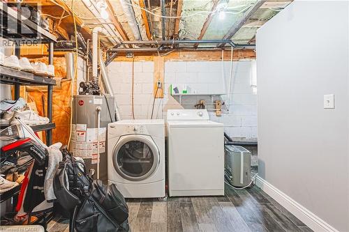 161 Ivon Avenue, Hamilton, ON - Indoor Photo Showing Laundry Room