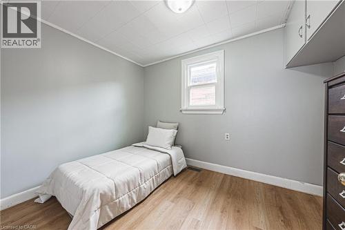 161 Ivon Avenue, Hamilton, ON - Indoor Photo Showing Bedroom