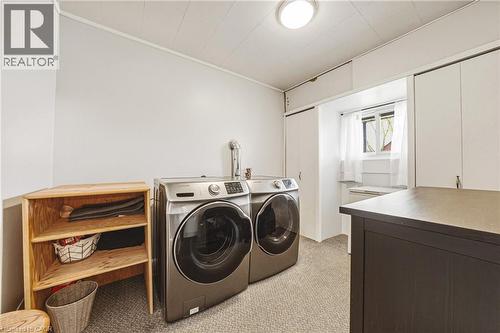 161 Ivon Avenue, Hamilton, ON - Indoor Photo Showing Laundry Room