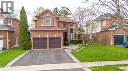 5 SHETLAND Drive  Waterdown, ON L8B 0N9