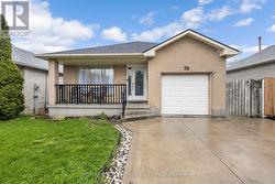 70 OSSINGTON DRIVE  Hamilton, ON L8W 3S4
