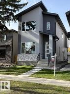 11032 128 ST NW  Edmonton, AB T5M 0W6