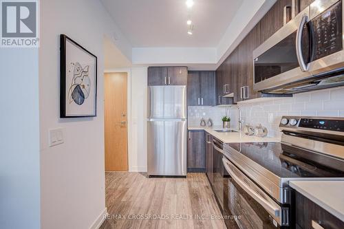 1506 - 1455 Celebration Drive, Pickering, ON - Indoor Photo Showing Kitchen With Upgraded Kitchen
