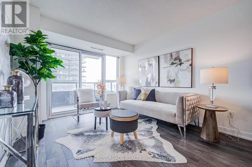 1506 - 1455 Celebration Drive, Pickering, ON - Indoor Photo Showing Living Room