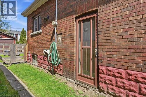 21 Weir Street N, Hamilton, ON - Outdoor With Exterior
