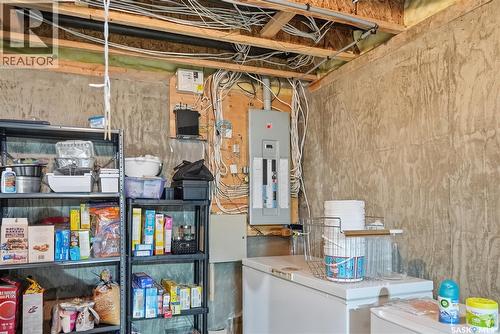 911 Chotem Crescent, Saskatoon, SK - Indoor Photo Showing Basement