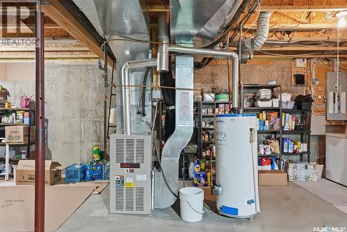 911 Chotem Crescent, Saskatoon, SK - Indoor Photo Showing Basement
