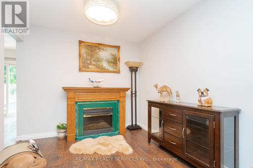 6 Lauderdale Road, Brampton, ON - Indoor Photo Showing Living Room With Fireplace