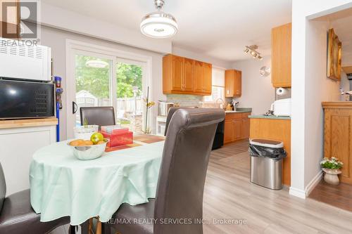 6 Lauderdale Road, Brampton, ON - Indoor Photo Showing Dining Room