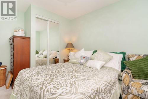 6 Lauderdale Road, Brampton, ON - Indoor Photo Showing Bedroom