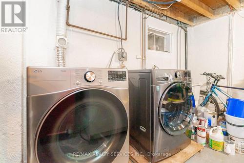 6 Lauderdale Road, Brampton, ON - Indoor Photo Showing Laundry Room