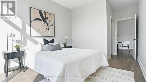 415 - 1575 Lakeshore Road W, Mississauga, ON - Indoor Photo Showing Bedroom