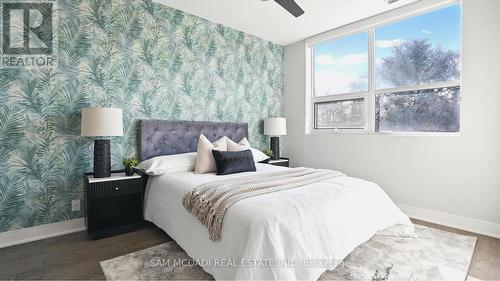 415 - 1575 Lakeshore Road W, Mississauga, ON - Indoor Photo Showing Bedroom