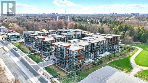 415 - 1575 Lakeshore Road W, Mississauga, ON - Outdoor With View