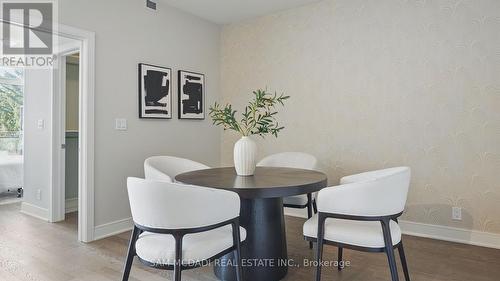 415 - 1575 Lakeshore Road W, Mississauga, ON - Indoor Photo Showing Dining Room