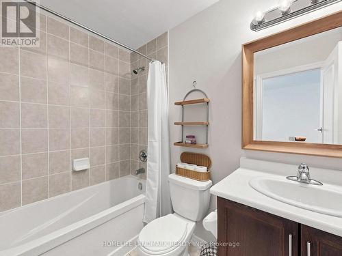 31 True Blue Crescent, Caledon, ON - Indoor Photo Showing Bathroom