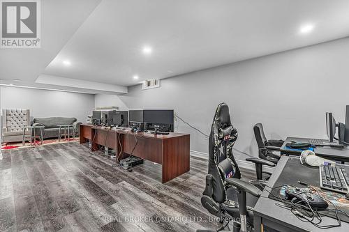 1221 Creekside Drive, Oakville, ON - Indoor Photo Showing Bedroom