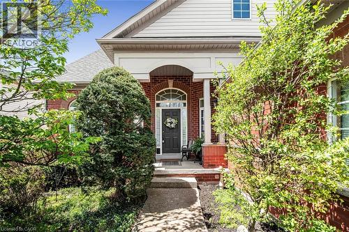 102 Moore Crescent, Ancaster, ON - Outdoor