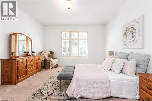 102 Moore Crescent, Ancaster, ON - Indoor Photo Showing Bedroom